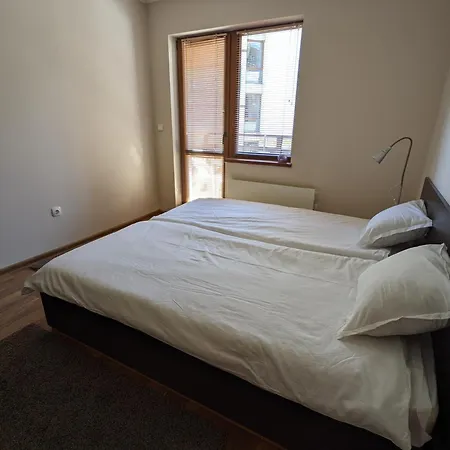 Spacious Modern 1br Near The Gondola Apartament Bansko